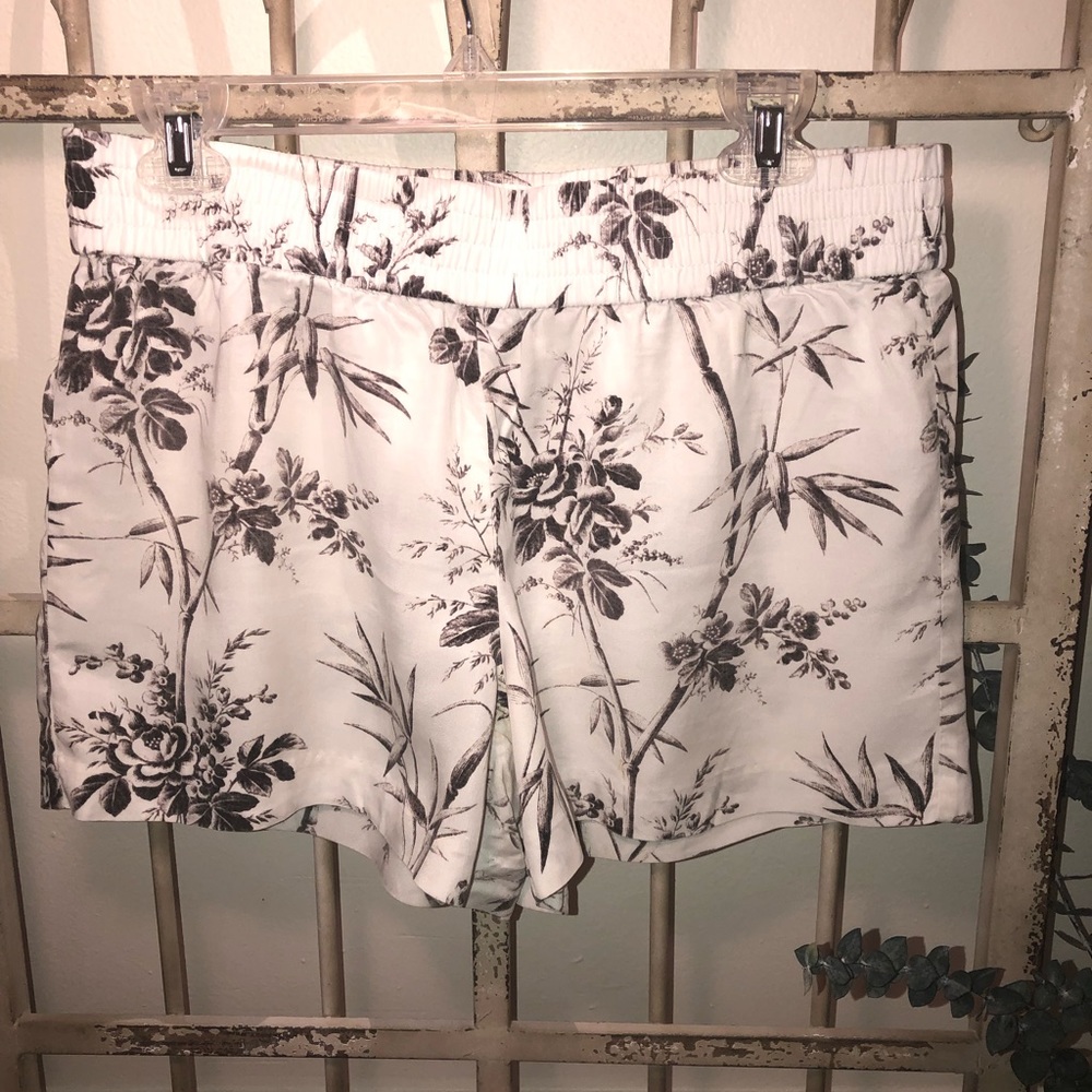 Ann Taylor LOFT Elastic Waist Shorts